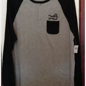 Disney “2018 Disneyland Resort” Shirt Large